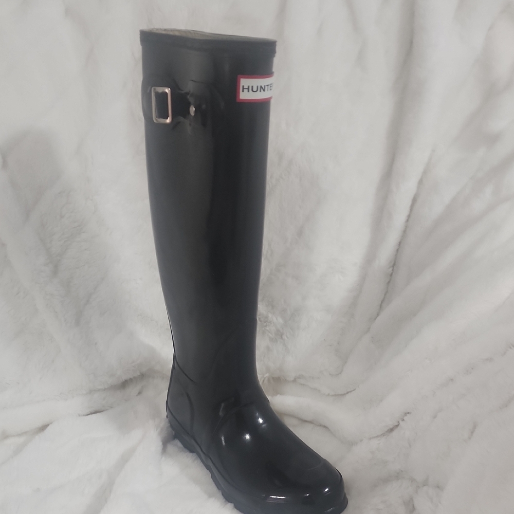 Hunter Black Gloss Tall Rain Boot with Buckle